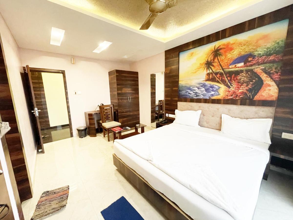 Shree Ganesh Hotel ปูรี ภายนอก รูปภาพ