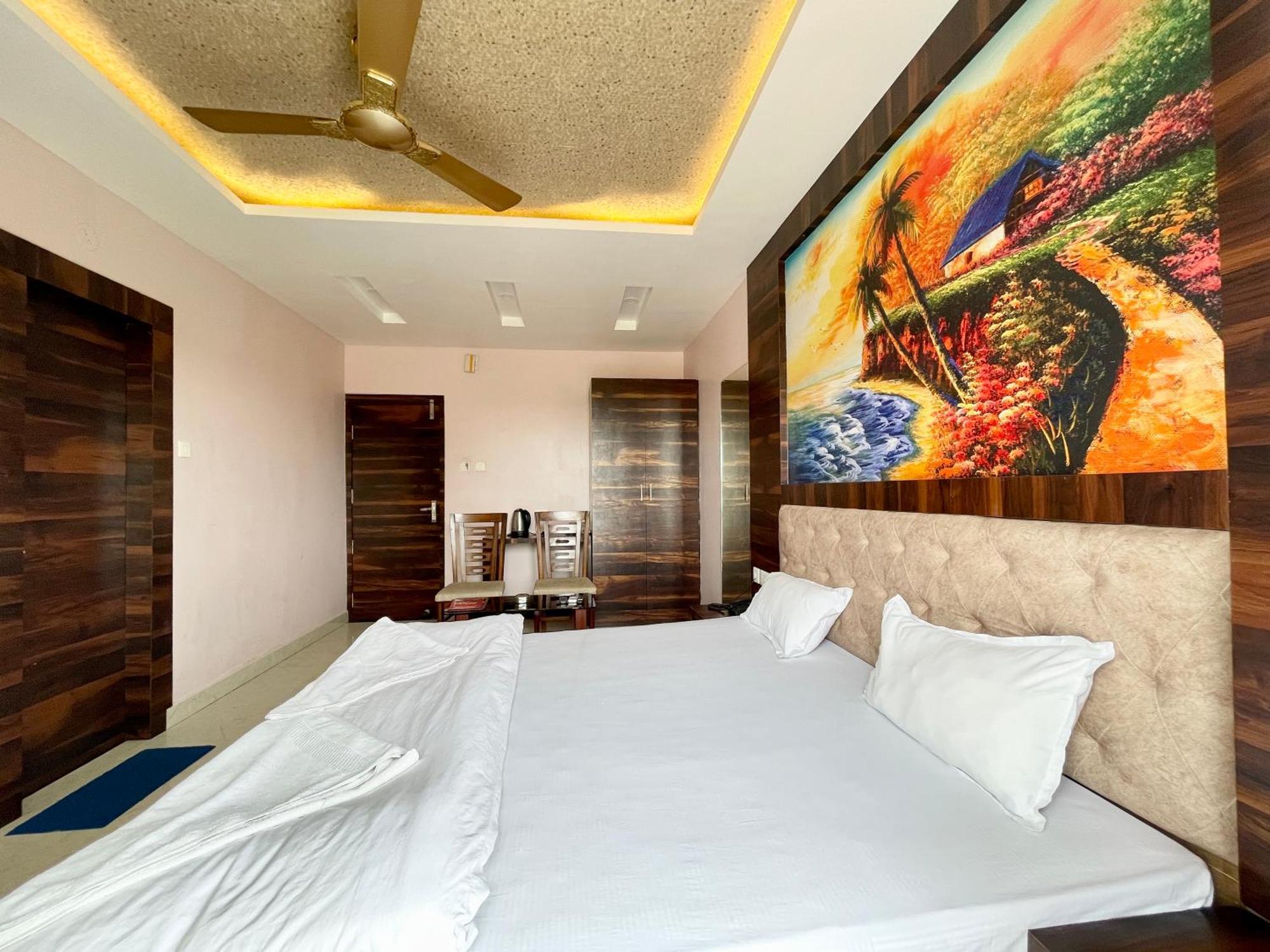 Shree Ganesh Hotel ปูรี ภายนอก รูปภาพ